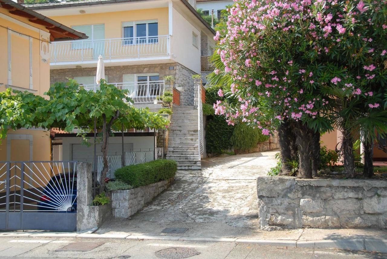 Apartment Bozic โอปาติยา ภายนอก รูปภาพ