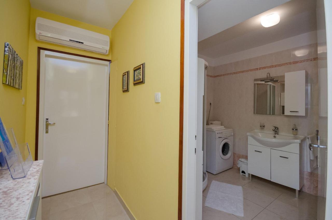 Apartment Bozic โอปาติยา ภายนอก รูปภาพ